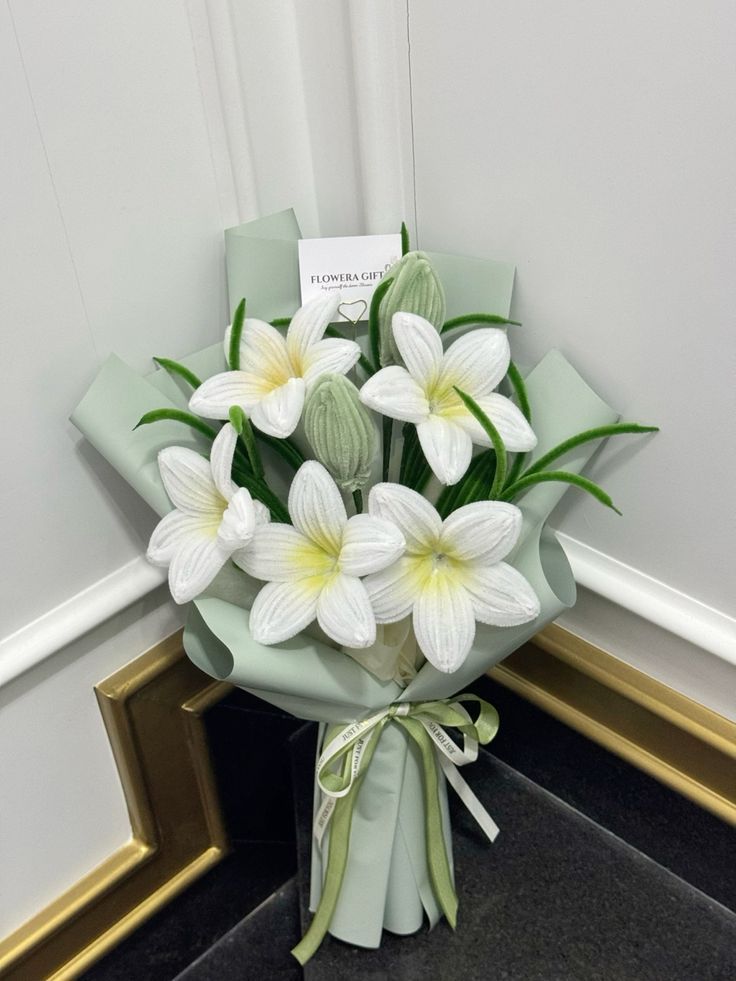 Bloom & Twist: Pipe Cleaner Flower Workshop