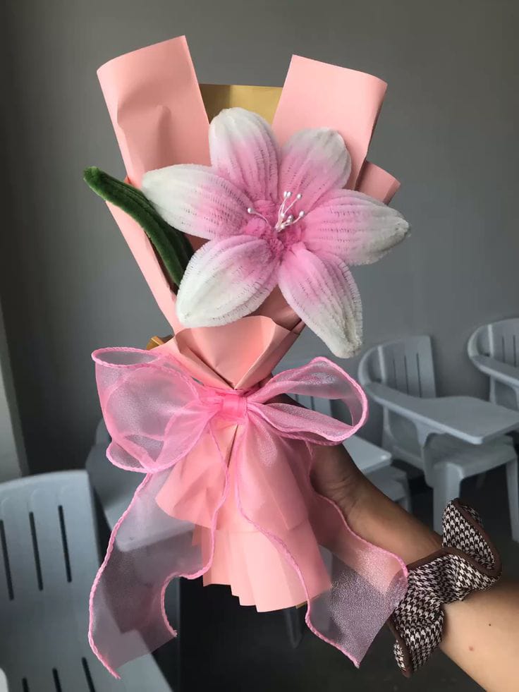 Bloom & Twist: Pipe Cleaner Flower Workshop