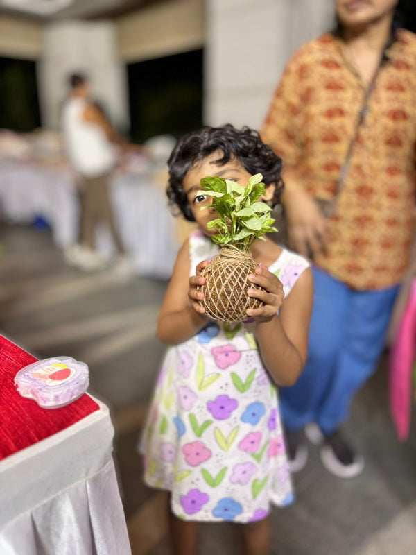 Kokedama Making Workshop with SafeMind Studio