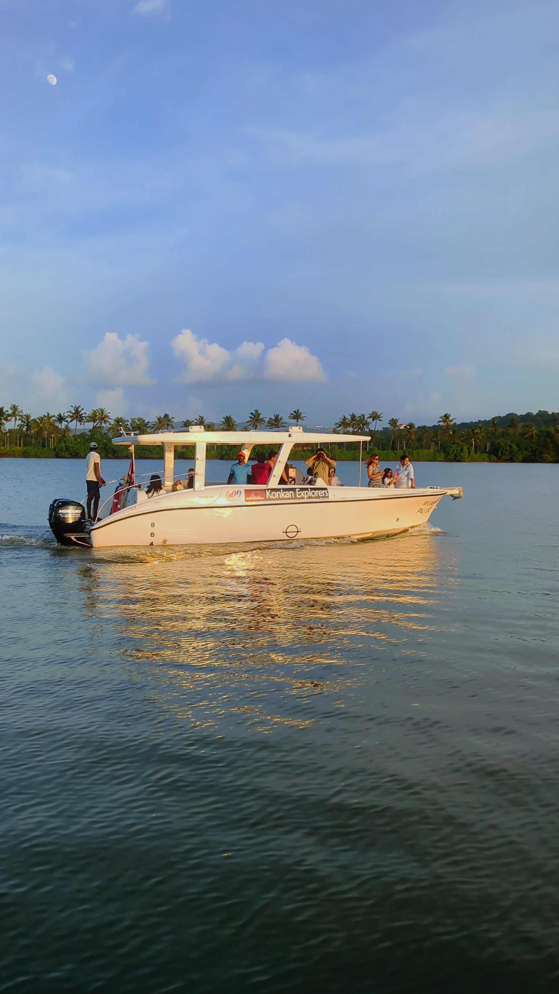 45 minute curated cruise by Konkan Explorers