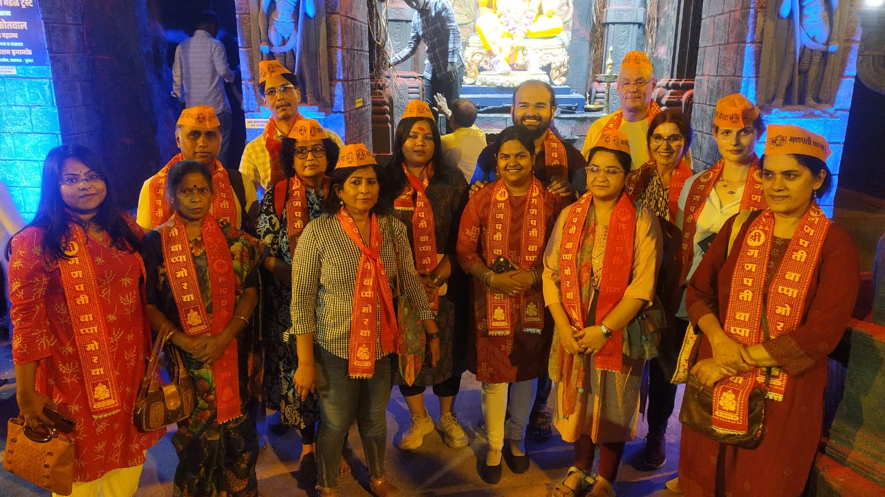 Sadashiv Peth Ganpati Mandal Walk
