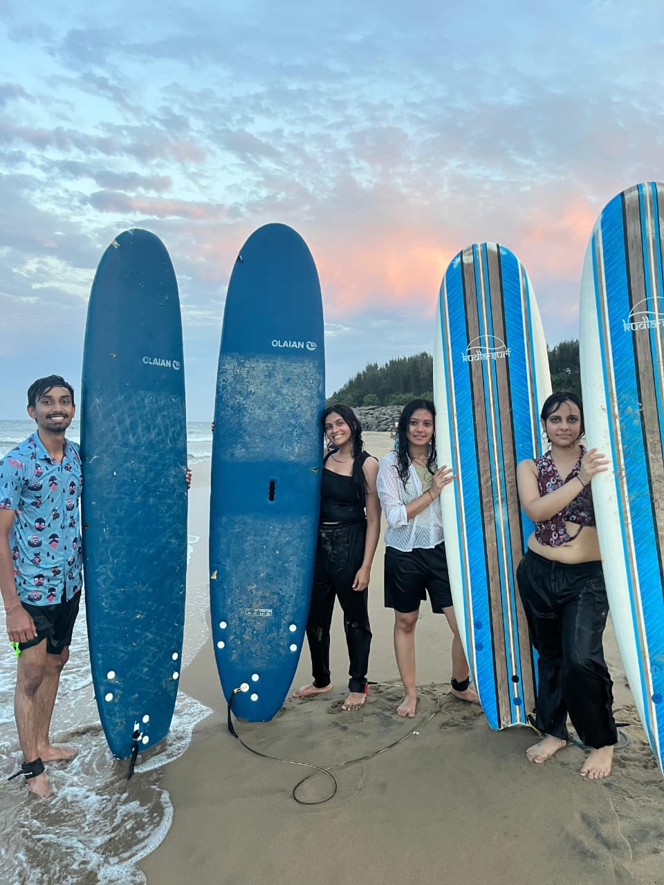 Surf lessons with Mahabs