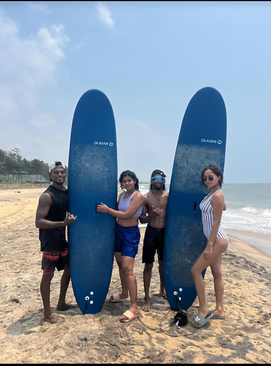 Surf lessons with Mahabs