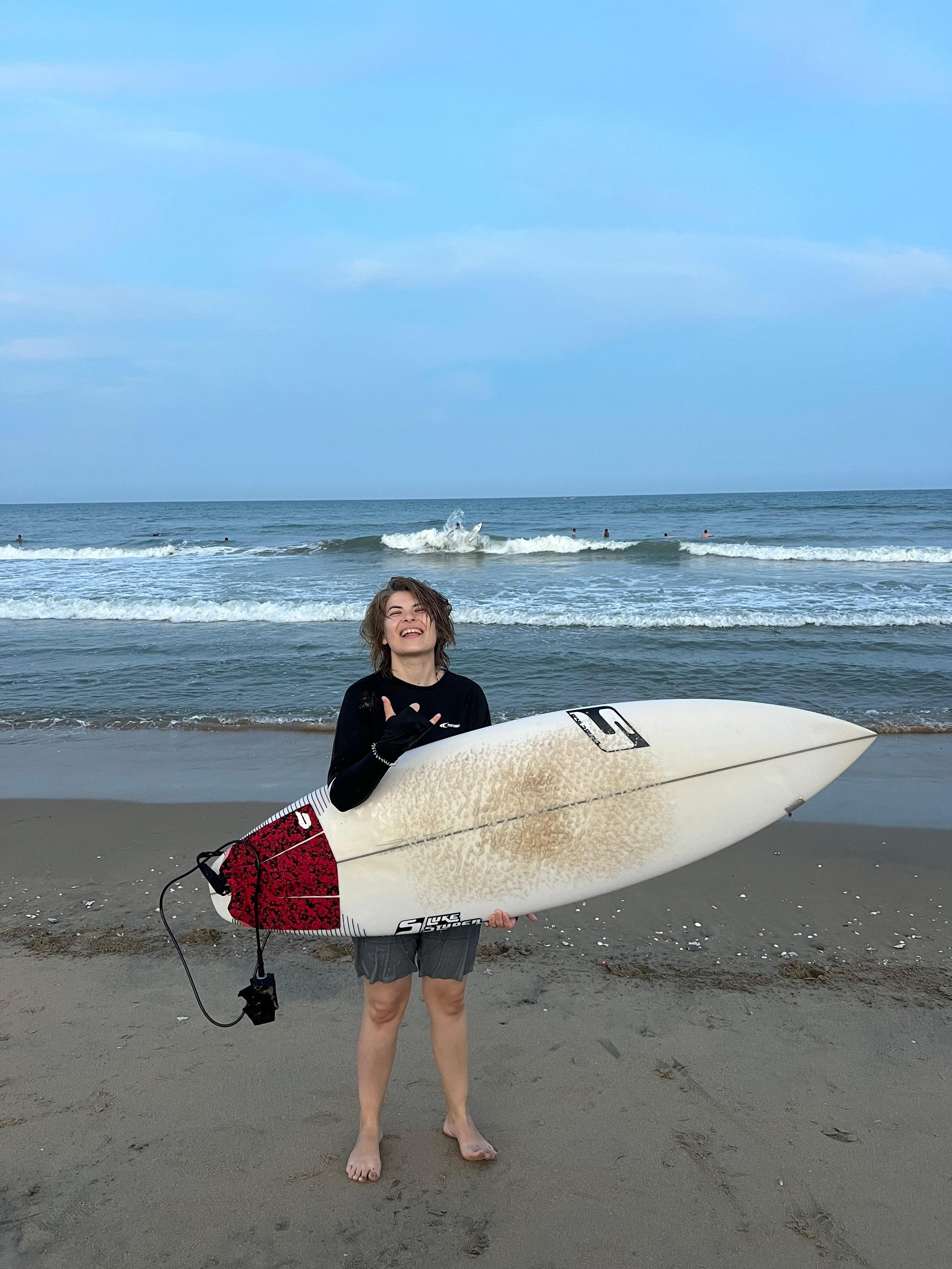 Surf lessons with Mahabs